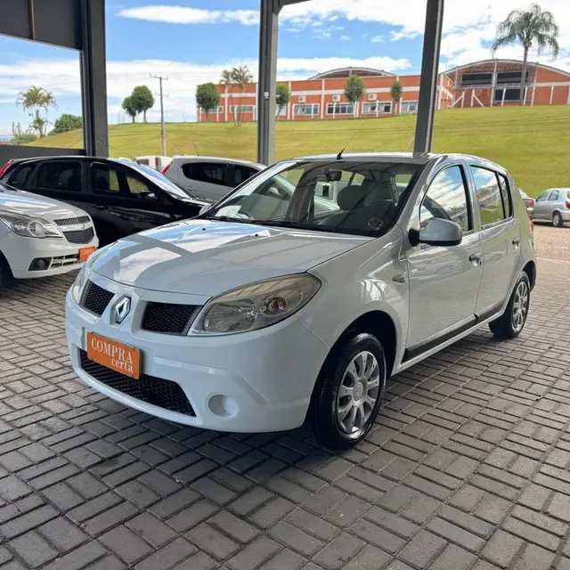Carro Renault Sandero 2011 Expression 1.0 16V (flex)