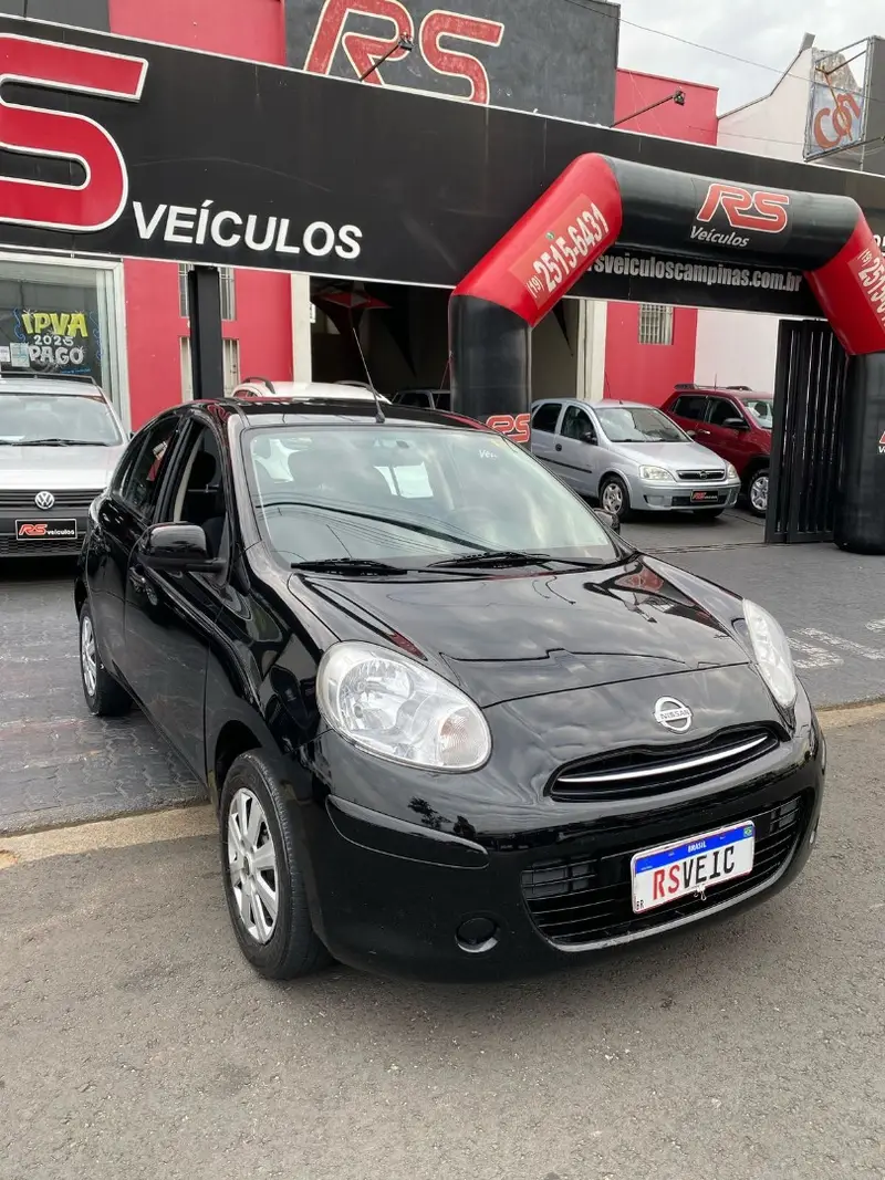 Nissan March 1.0 16V S (Flex)