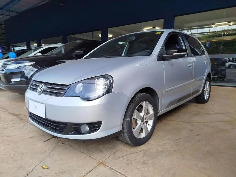 Volkswagen Hatch. Sportline 1.6 8V (Flex)