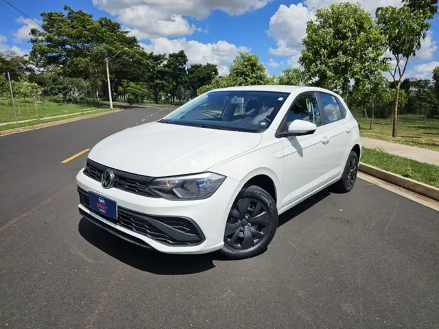 Carro Volkswagen Polo 2024 Track 1.0 Flex 12V 5p