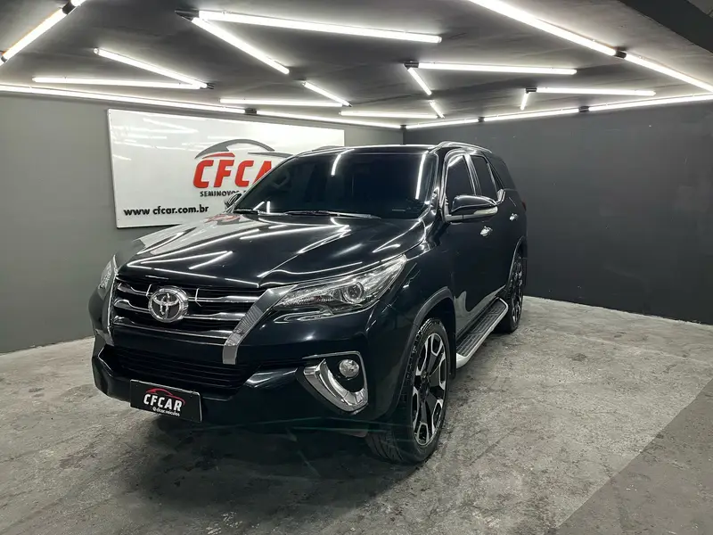 Toyota SW4 2.8 TDI SRX 5L 4x4 (Aut)