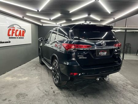 SW4 2.8 TDI SRX 5L 4x4 (Aut)