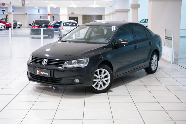 Carro Volkswagen Jetta 2013 2.0 Comfortline Tiptronic (Flex)