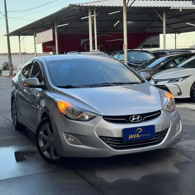 Carro Hyundai Elantra 2012 Sedan 1.8 GLS (aut)