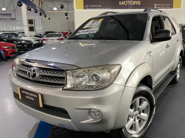 Carro Toyota Hilux SW4 2010 SR 4x2 2.7 VVT-i (aut)