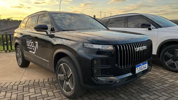 SUV híbrido plug-in chega com promessa de 339 cv para competir com BYD Song Plus e GWM Haval H6