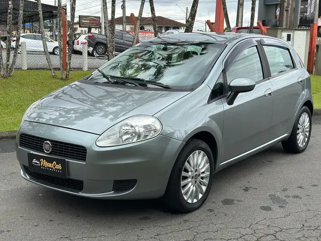 Carro Fiat Punto 2011 1.4 Fire Flex 8V 5p