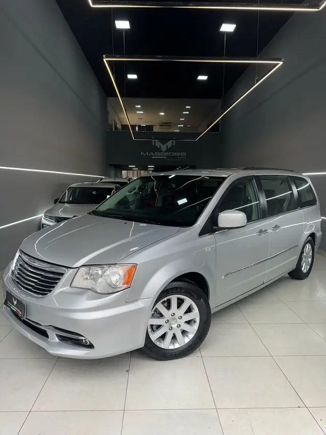 Carro Chrysler Town & Country 2012 Touring 3.6 (aut)