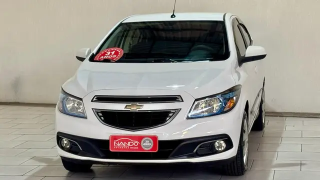 Carro Chevrolet Prisma 2015 1.4 LT SPE/4