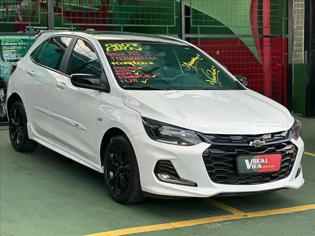 Carro Chevrolet Onix 2023 RS 1.0 Turbo (Aut.)