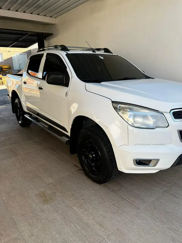 Carro Chevrolet S10 Cabine Simples 2014 S10 LS 2.4 (Flex) (Cab Simples) 4x2