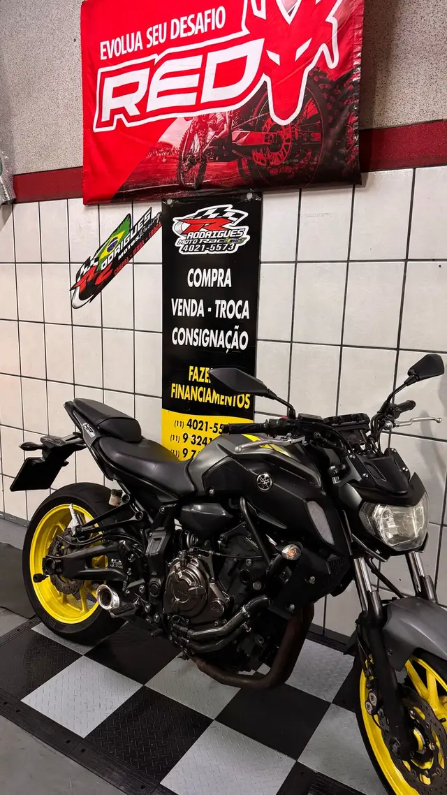 Carro Yamaha MT-07 2019 ABS