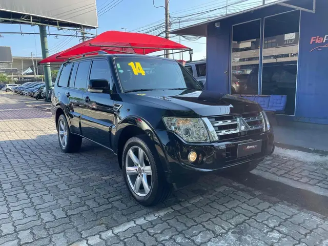 Carro Mitsubishi Pajero Full 2014 3.8 V6 5D HPE 4WD