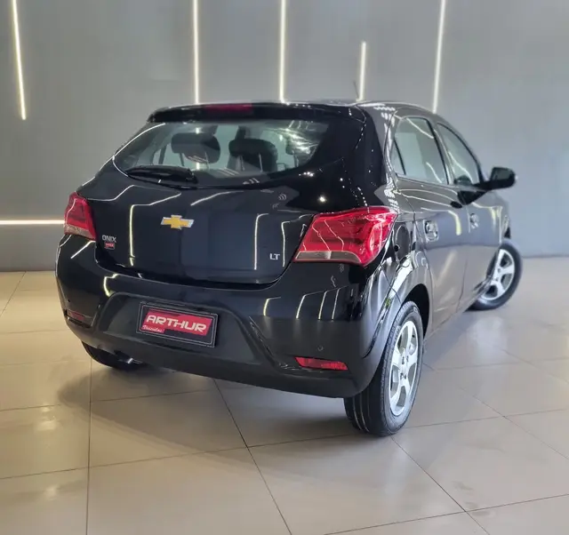 Carro Chevrolet Onix 2019 1.4 LT SPE/4 (Aut)