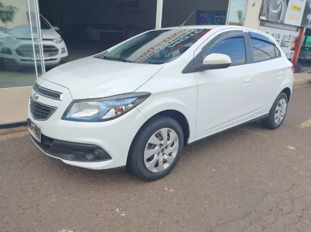 Carro Chevrolet Onix 2015 1.4 LT SPE/4