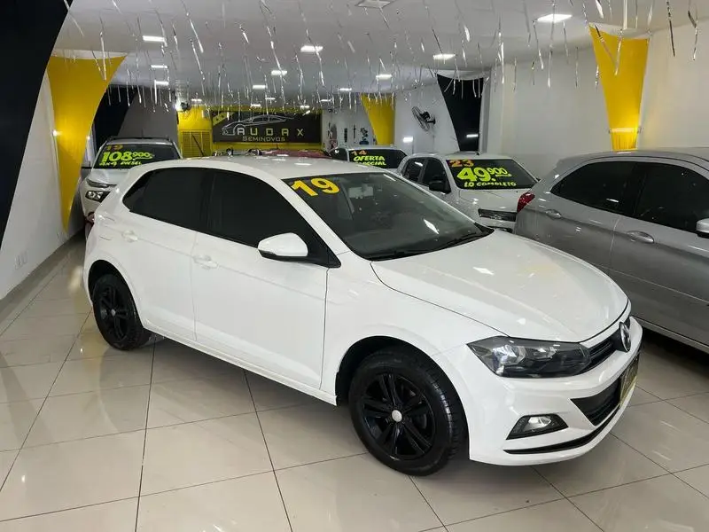 Volkswagen Polo 1.0 (Flex)