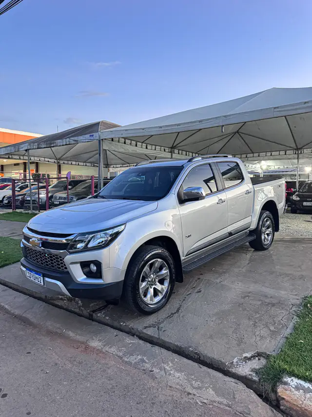 Carro Chevrolet S10 Cabine Dupla 2023 LTZ 2.8 Turbodiesel (Aut.)