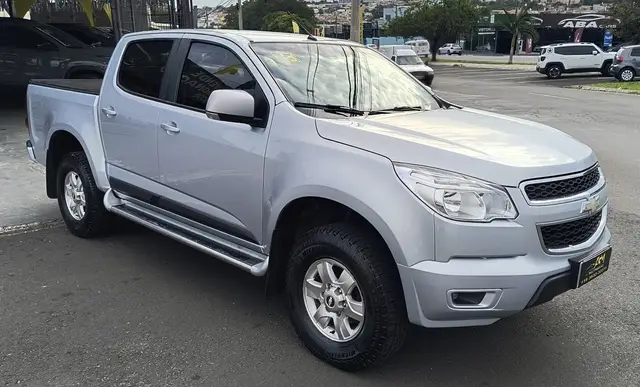 Carro Chevrolet S10 Cabine Dupla 2013 S10 LT 2.8 diesel (Cab Dupla) 4x2