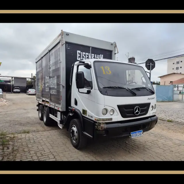 Carro Mercedes-Benz Accelo 2013 1016/37