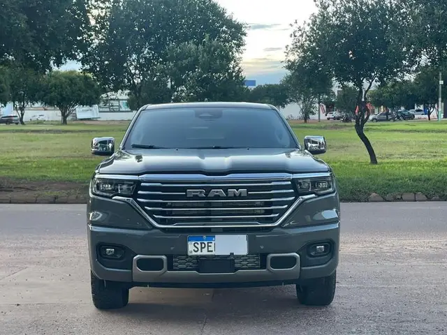 Carro RAM Rampage 2024 Laramie 2.0 Turbo