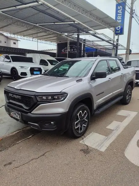 Carro RAM Rampage 2024 Rebel 2.0 Turbo