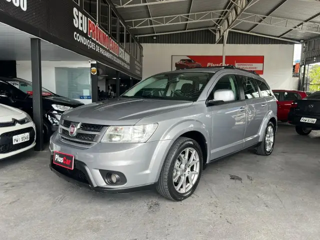 Carro Fiat Freemont 2015 2.4 16V Precision (Aut)