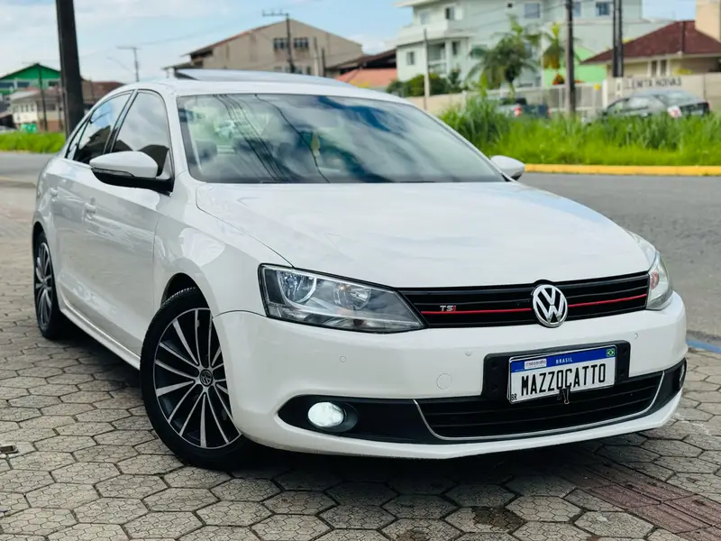 Volkswagen Jetta 2.0 TSI Highline DSG