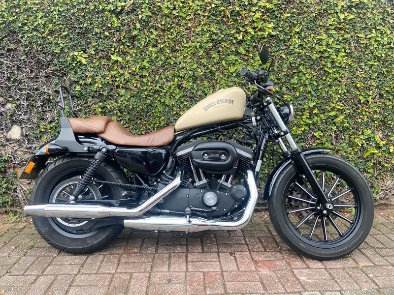 Harley-Davidson Sportster XL 883 Iron