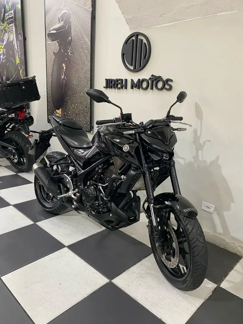 Yamaha (ABS)