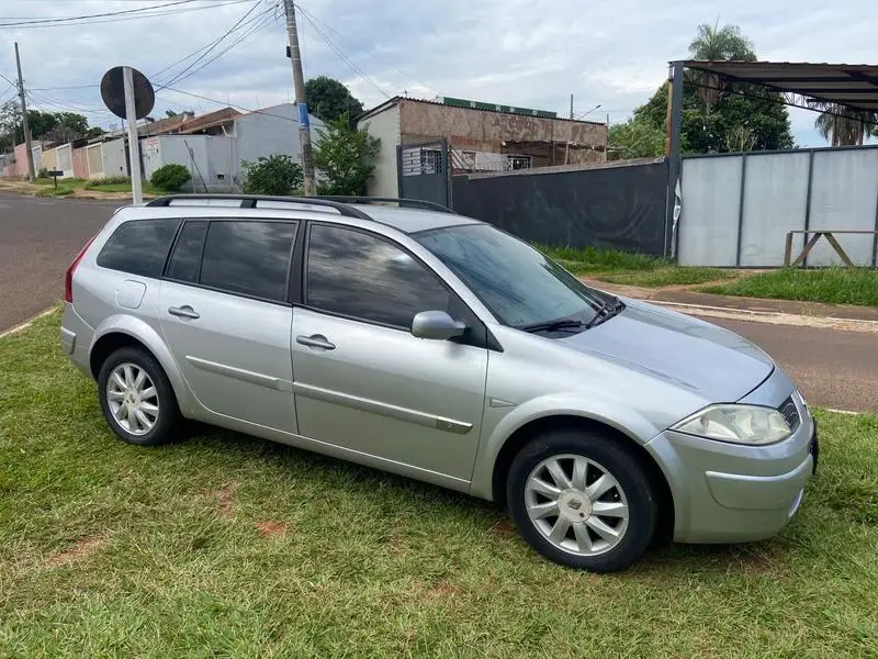 Renault Mégane Grand Tour Dynamique 1.6 16V (flex)