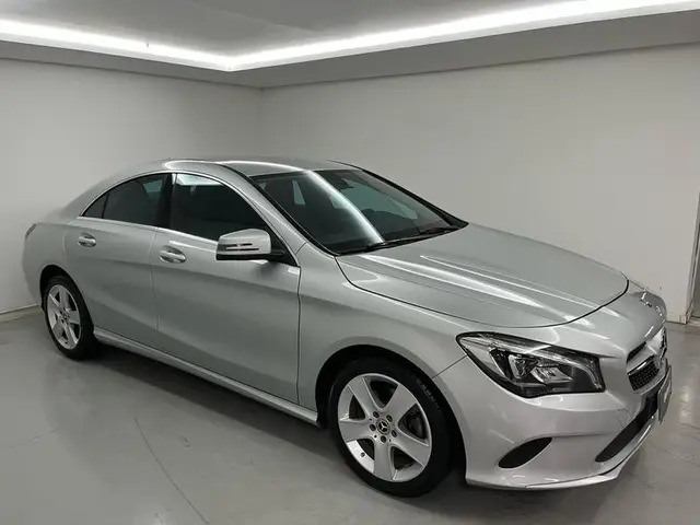 Carro Mercedes-Benz CLA 180 2018 1.6 CGI GASOLINA 7G-DCT