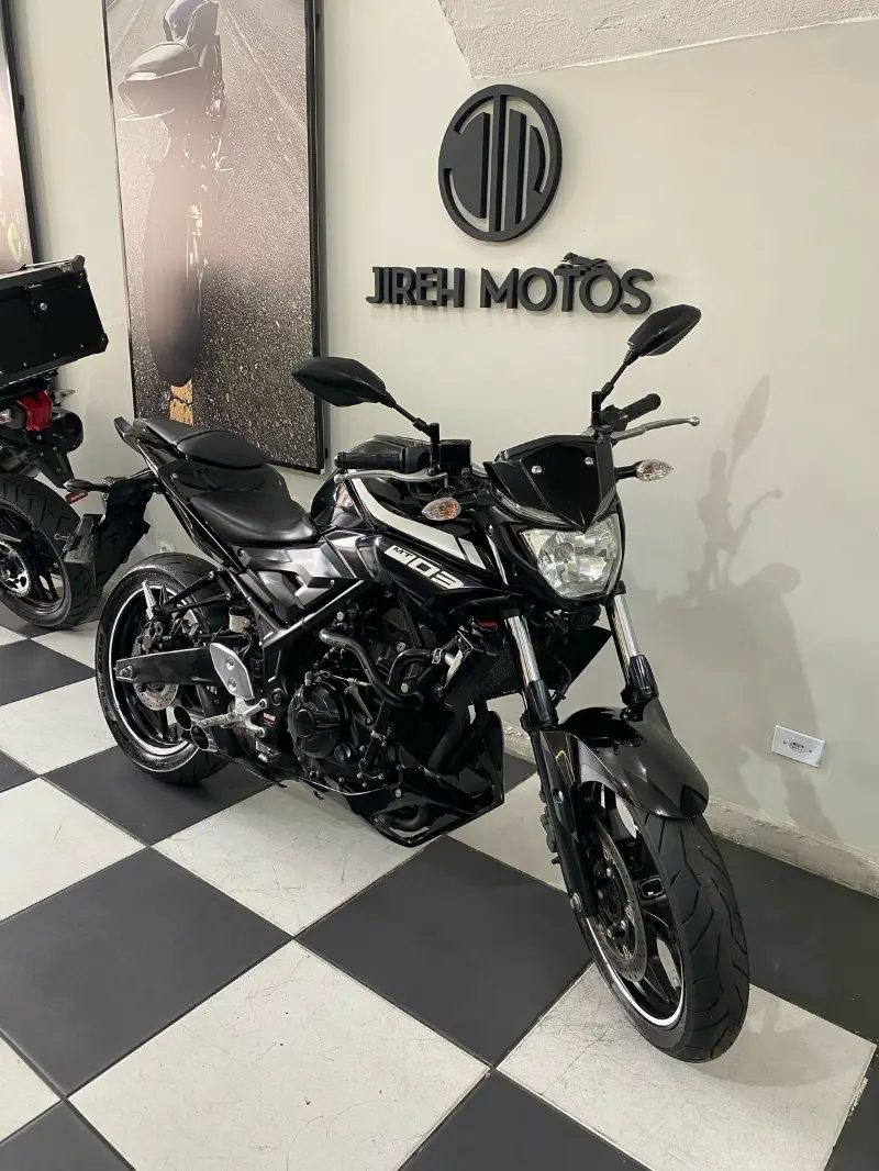 Yamaha (ABS)