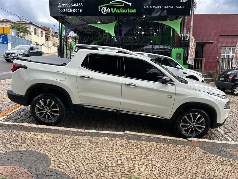 Fiat Toro Volcano 2.0 diesel AT9 4x4