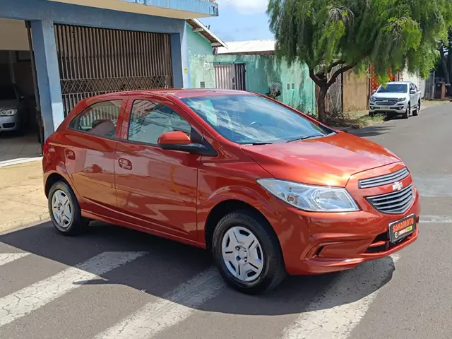 Carro Chevrolet Onix 2013 1.0 LS SPE/4