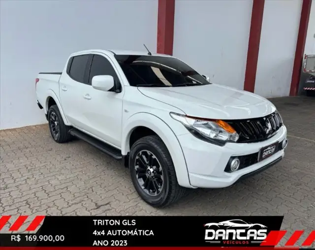 Carro Mitsubishi L200 Triton Savana 2023 GLS 2.4 Turbo