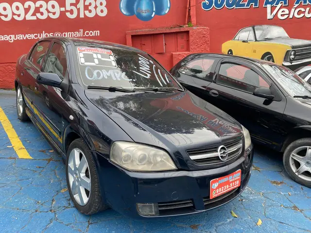 Carro Chevrolet Astra Sedan 2004 CD 2.0 8V