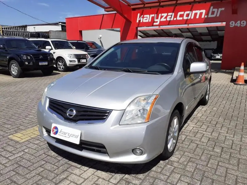 Nissan Sentra 2.0 16V (flex)