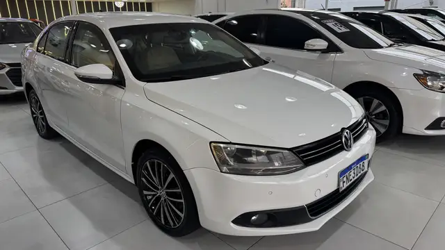 Carro Volkswagen Jetta 2012 2.0 Comfortline Tiptronic (Flex)