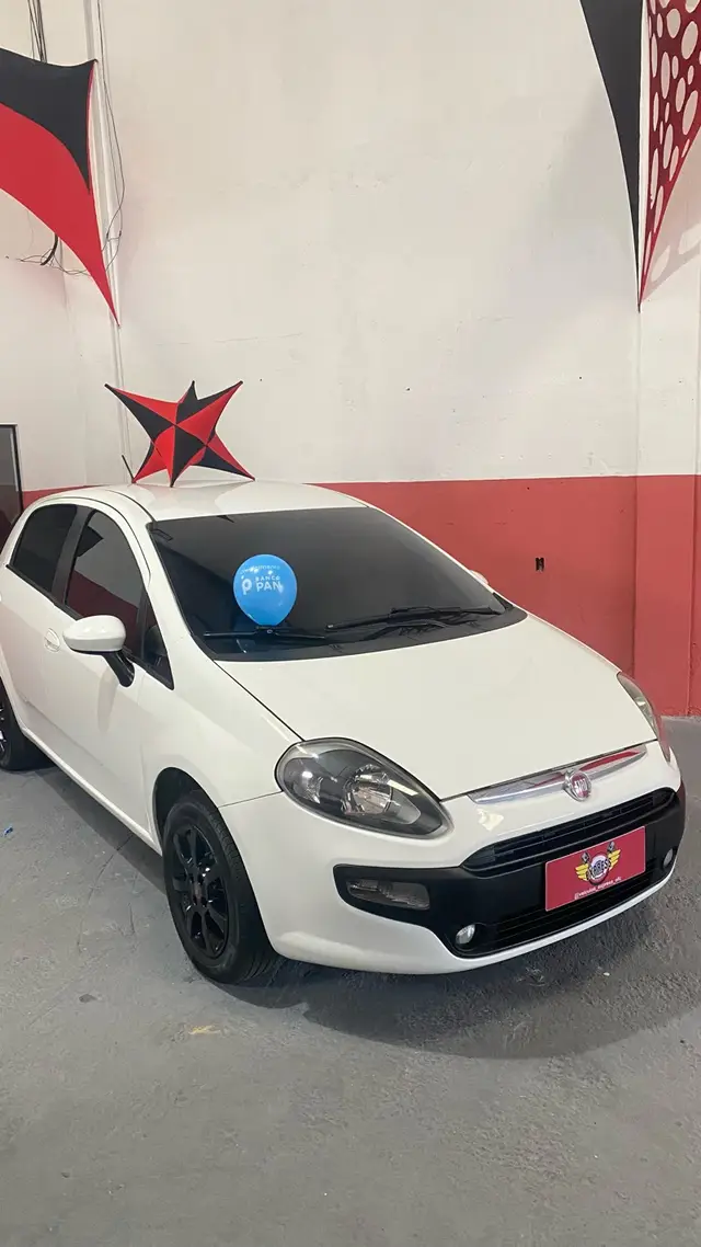Carro Fiat Punto 2016 Attractive 1.4 (Flex)