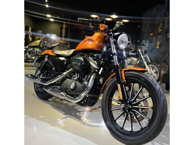 Carro Harley-Davidson Sportster XL 883 2014 Iron