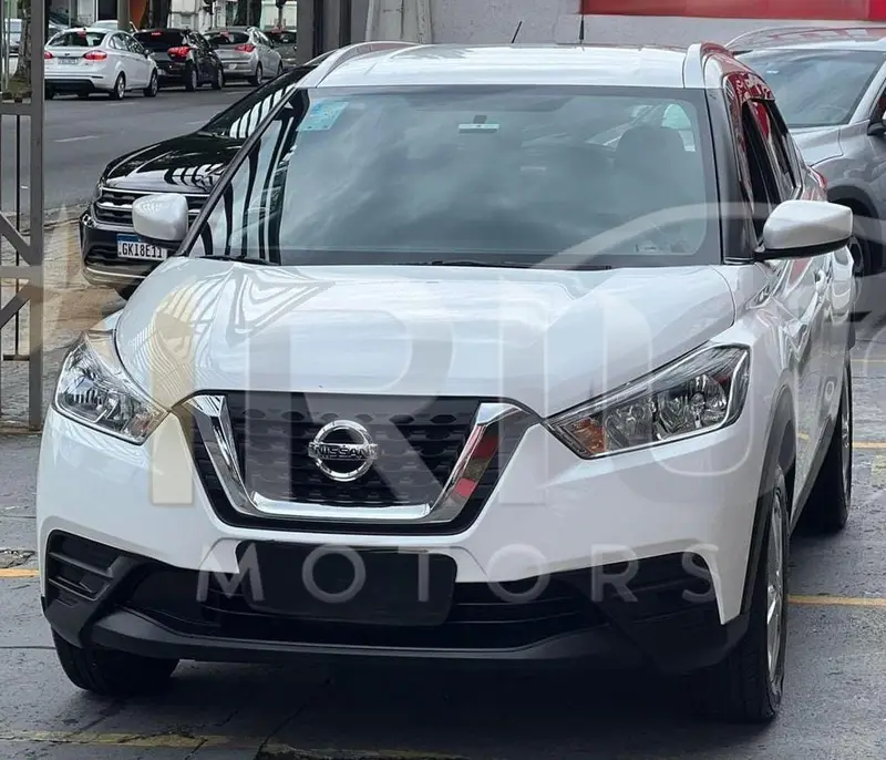 Nissan Kicks 1.6 S (Flex)
