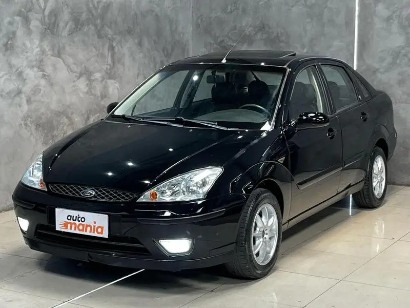 Ford Focus Hatch Ghia 2.0 16V Duratec (Aut)