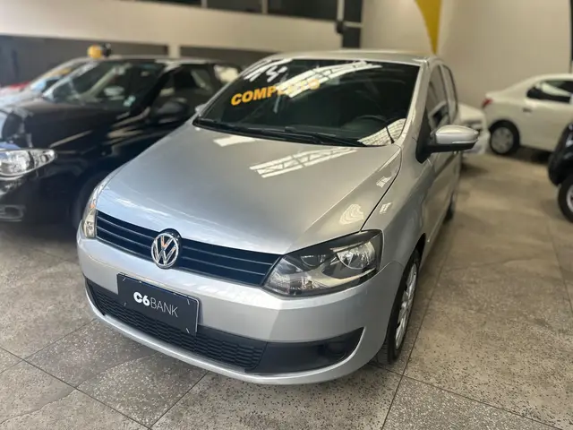 Carro Volkswagen Fox 2014 1.6 VHT (Flex)
