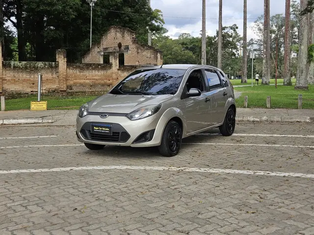 Carro Ford Fiesta Hatch 2011 1.0 (Flex)