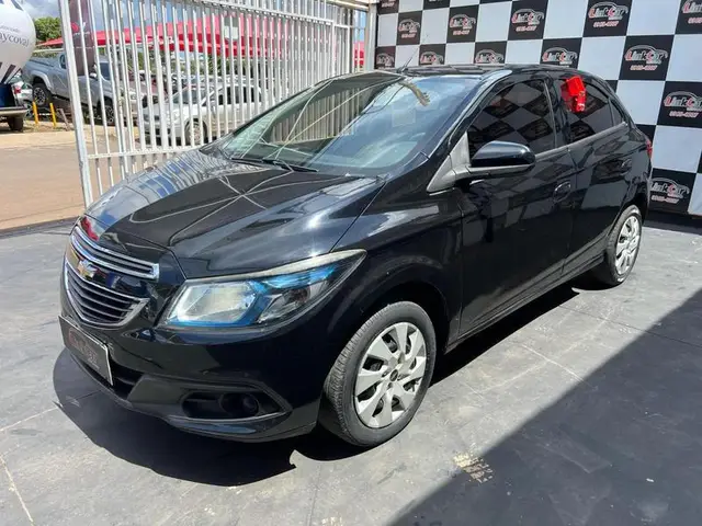 Carro Chevrolet Onix 2015 1.4 LT SPE/4