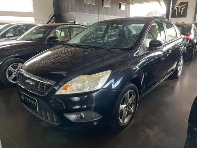 Carro Ford Focus Hatch 2010 GLX 2.0 16V (Flex)