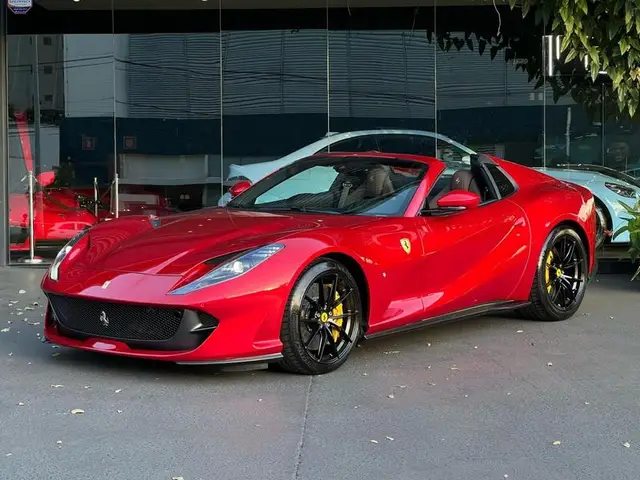 Carro Ferrari 812 SUPERFAST 2023 GTS 6.5 V12 800cv