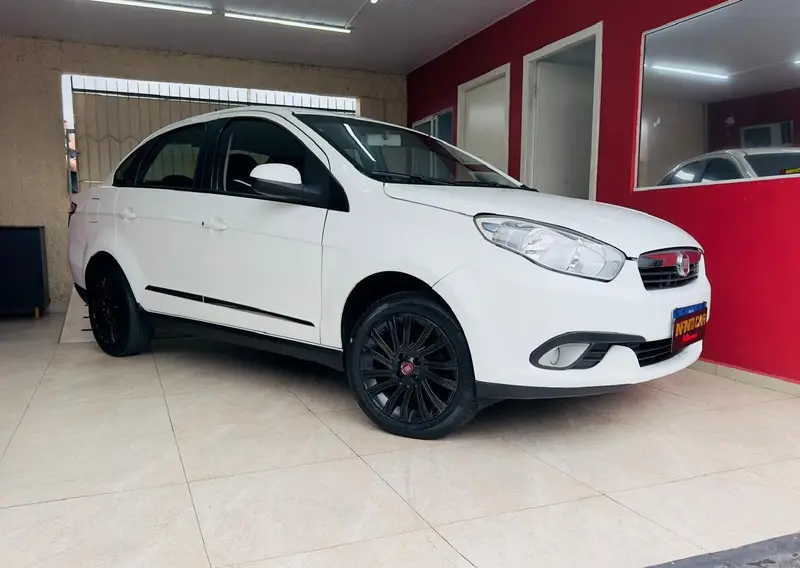Fiat Grand Siena Attractive 1.0 (Flex)