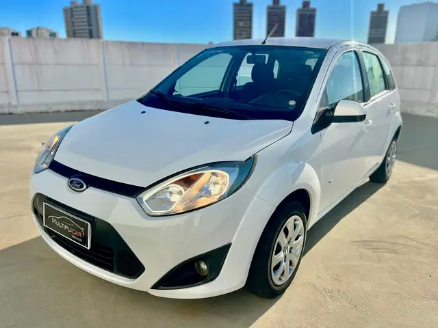 Carro Ford Fiesta Hatch 2014 SE Rocam 1.6 (Flex)