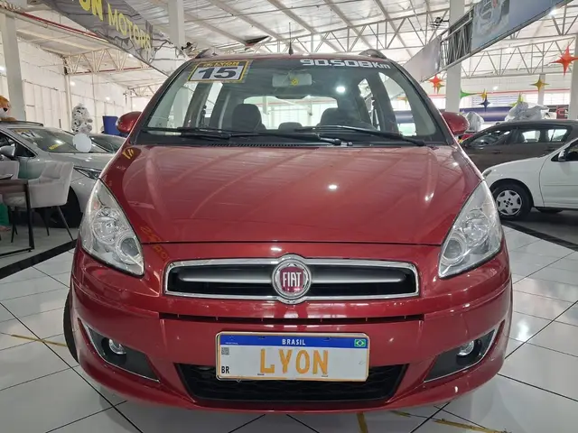 Carro Fiat Idea 2015 Attractive 1.4 8V (Flex)